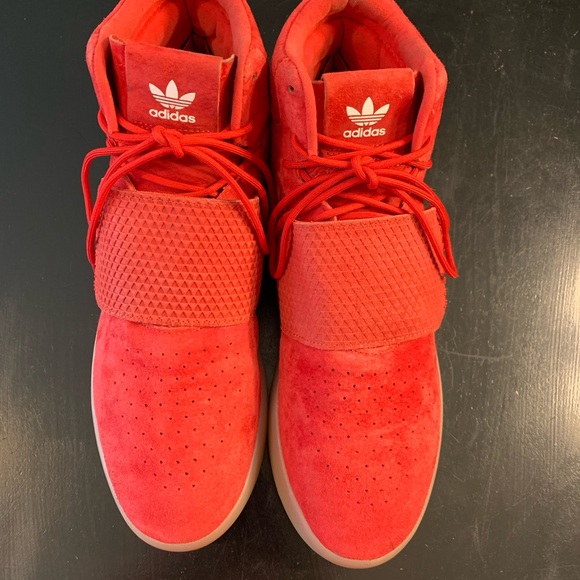 Adidas Tubular Invaders Size 12 Red